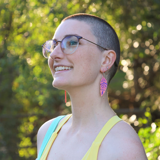 BINKABU Funky Feathers - Raspberry handmade acrylic bird earrings