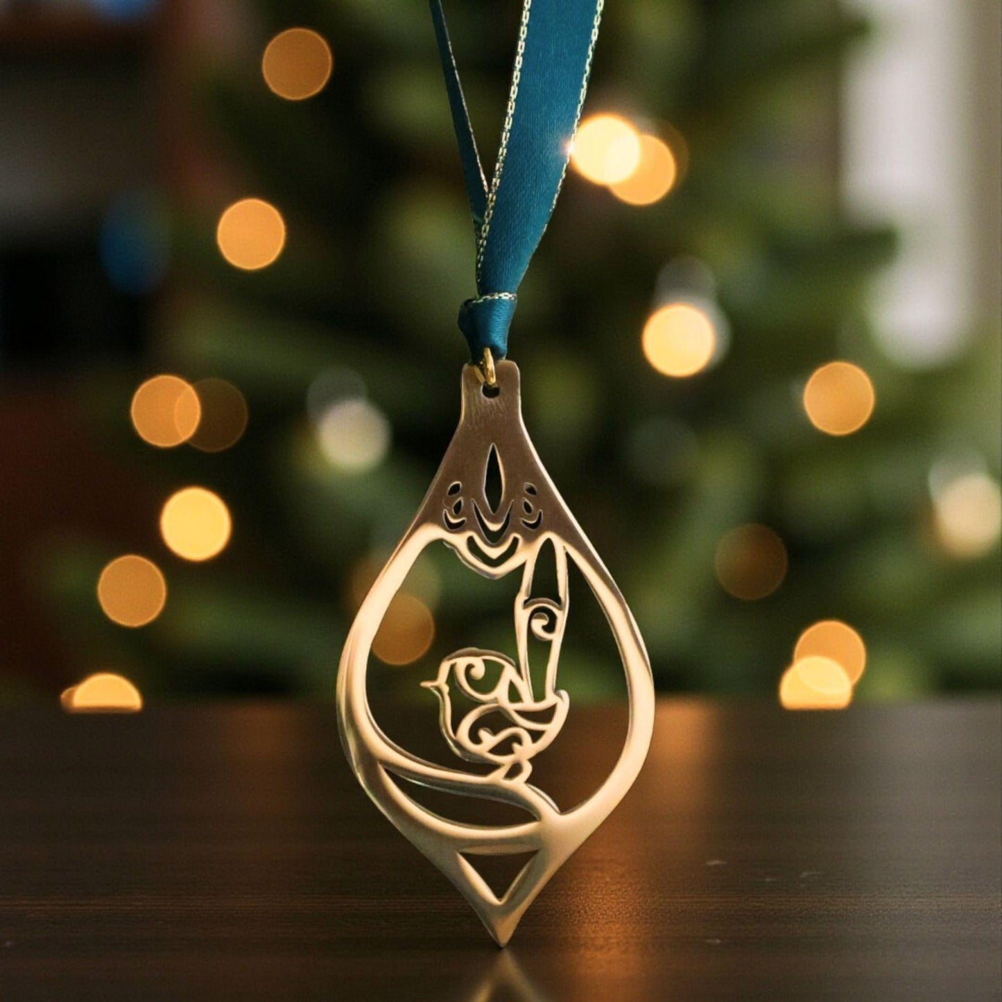 LIMITED EDITION: 4-PACK Golden Teardrop Ornaments - 2025 Christmas Collection