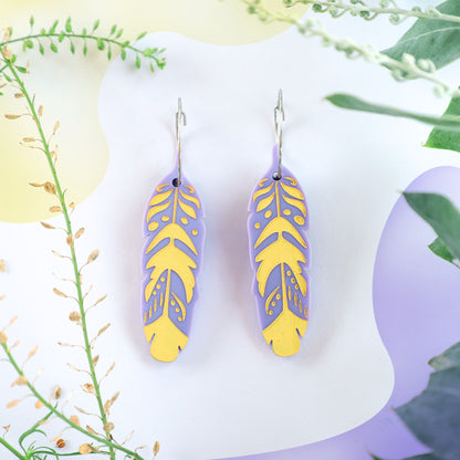 BINKABU Funky Feathers - Lavender handmade acrylic bird earrings