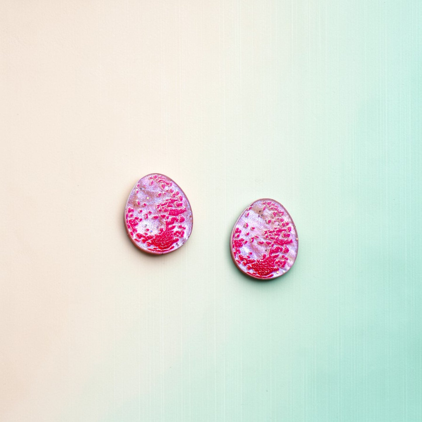 Yellow-Faced Honeyeater Egg Stud Earrings - Mini Bird Egg Series