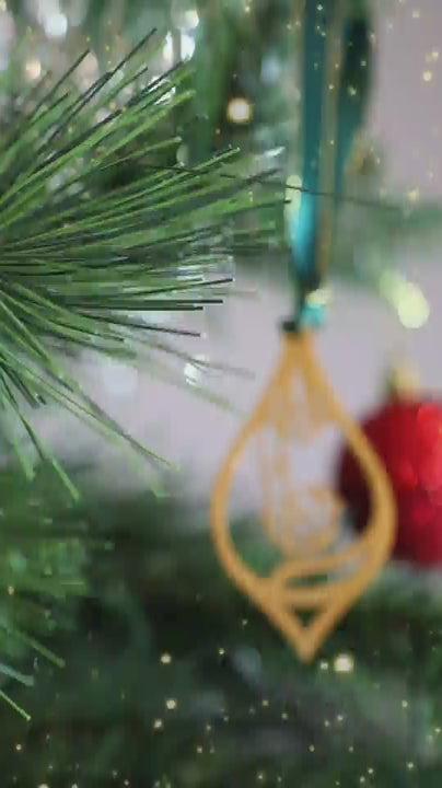 LIMITED EDITION: 4-PACK Golden Teardrop Ornaments - 2025 Christmas Collection