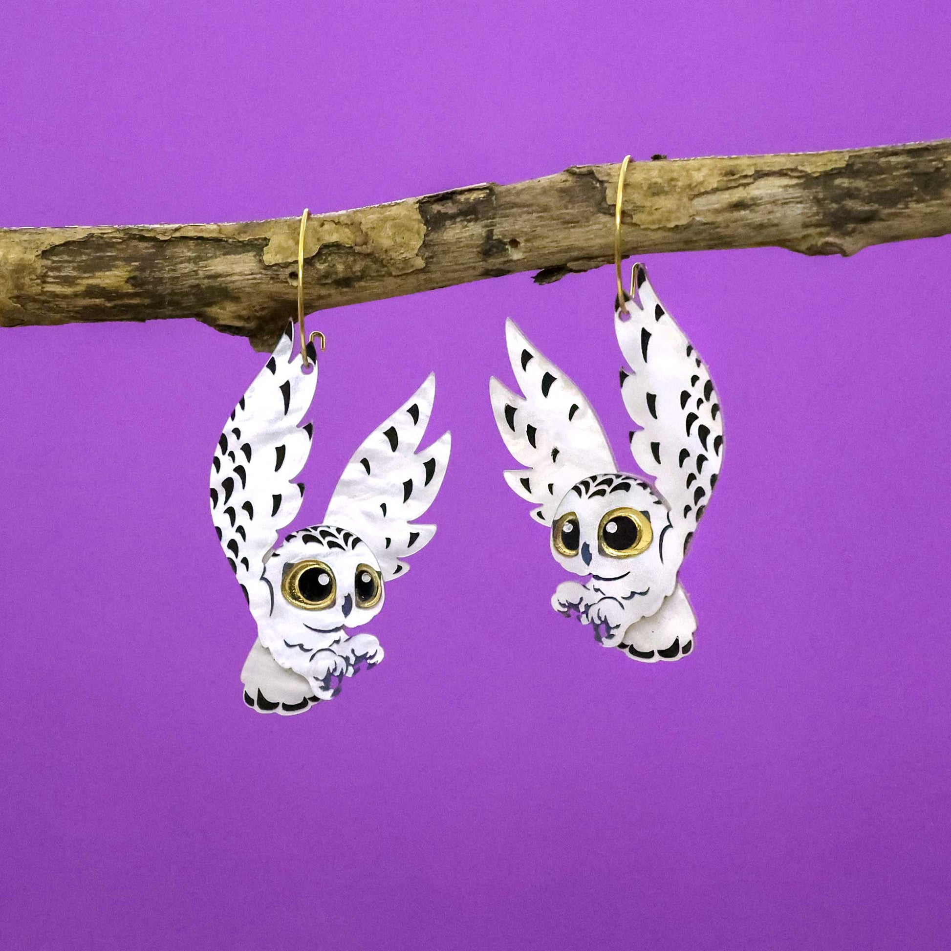 BINKABU Snowy Owl Hoop Earrings